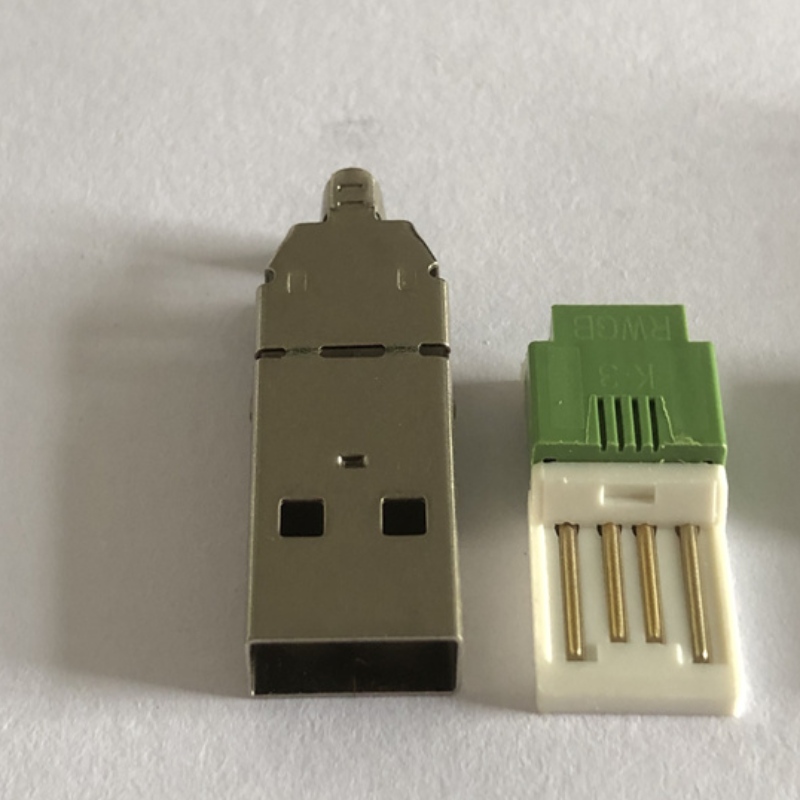 Cineál USB Plated Plated A Eireaball Soicéad Tail 3-I-1 PC DIY Adapter